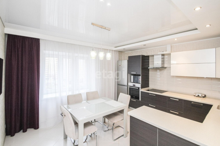 3-комн квартира Дружбы, 75