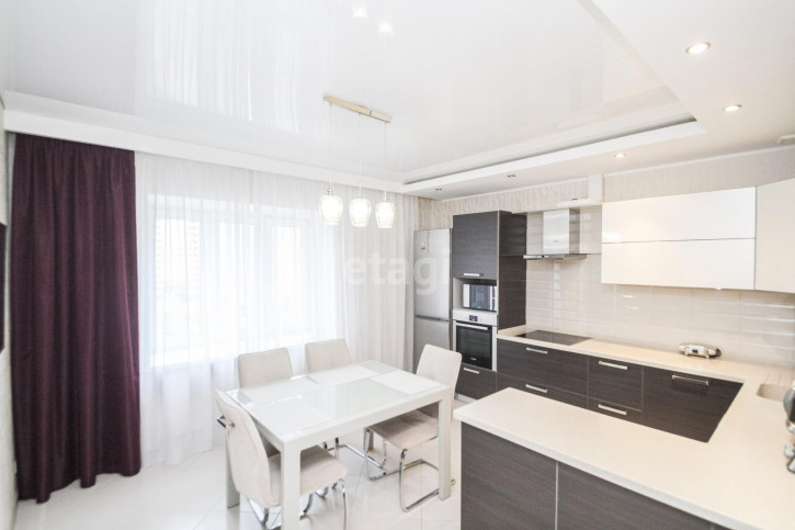 3-комн квартира Дружбы, 75
