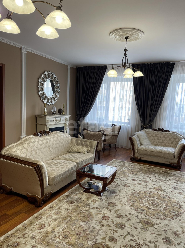 3-комн квартира Свердлова, 1
