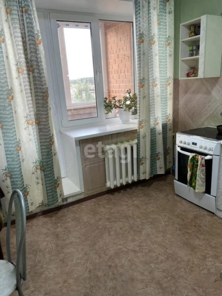 2-комн квартира Калинина, 20