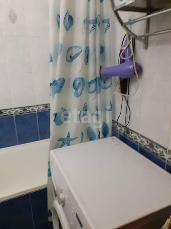 3-комн квартира Щорса, 58