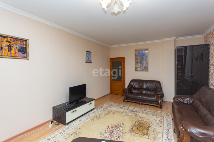 2-комн квартира Самарцева, 8