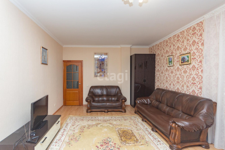 2-комн квартира Самарцева, 8