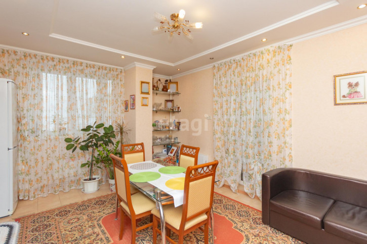 2-комн квартира Самарцева, 8