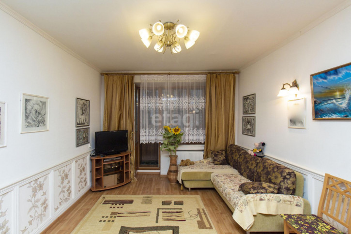 3-комн квартира Мурманская, 65