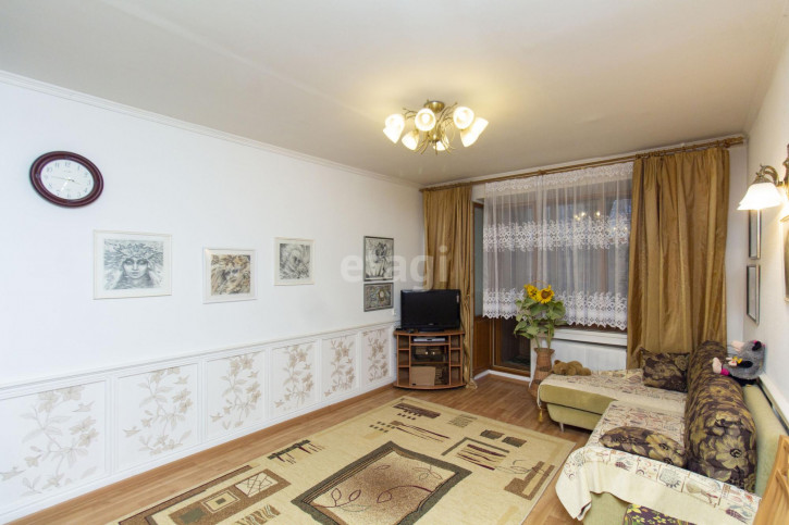 3-комн квартира Мурманская, 65