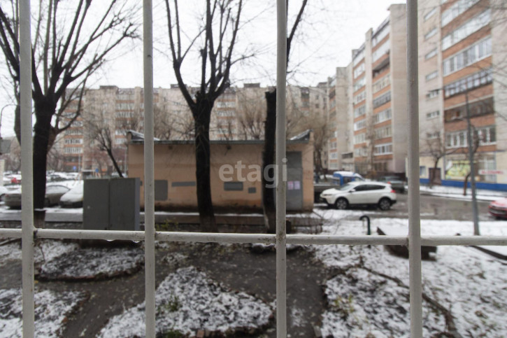 3-комн квартира Мурманская, 65