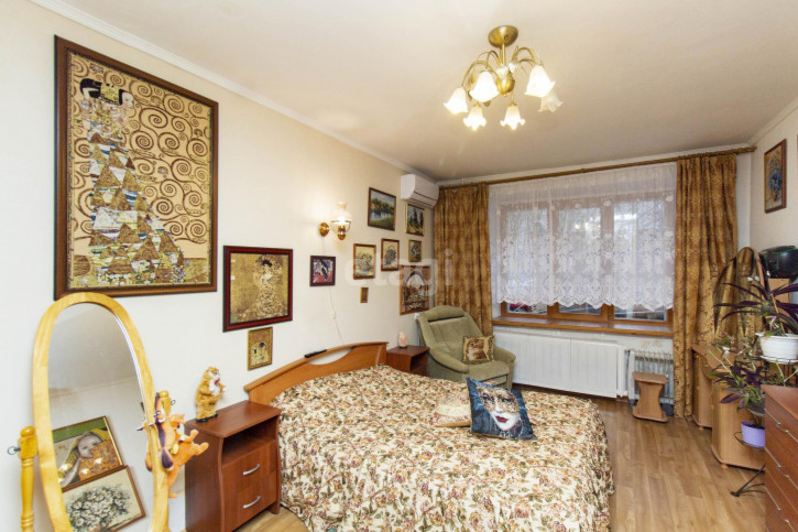 3-комн квартира Мурманская, 65