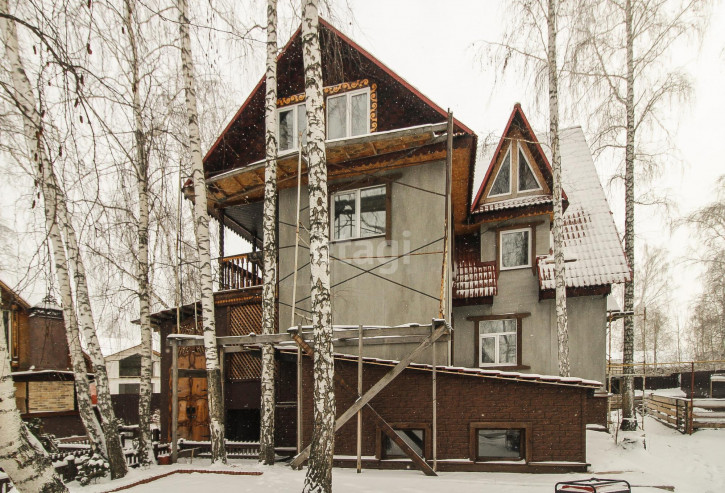Коттедж/дом Каштановая, 15