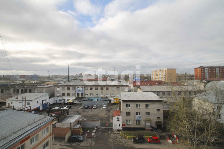 4-комн квартира Ялуторовская, 27