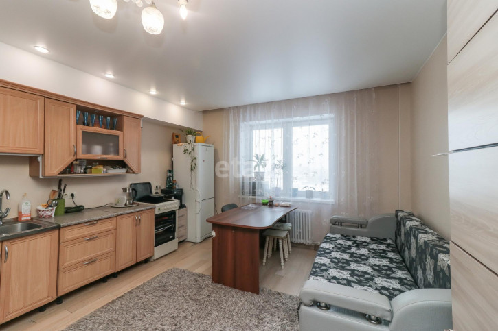3-комн квартира Созидателей, 16