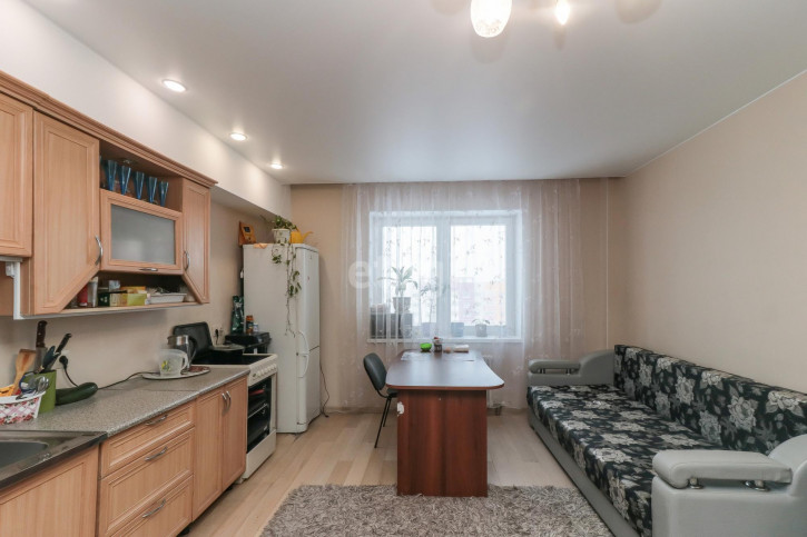 3-комн квартира Созидателей, 16