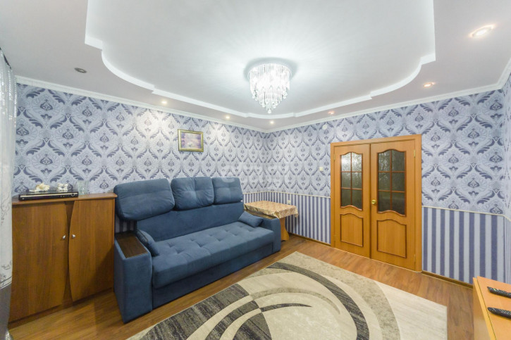 2-комн квартира Боровская, 3