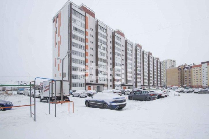 2-комн квартира Западносибирская, 14