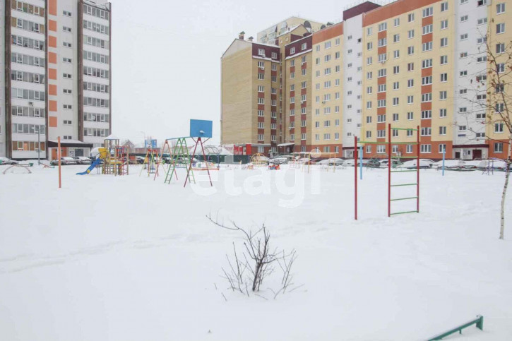 2-комн квартира Западносибирская, 14