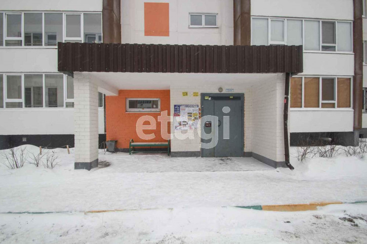 2-комн квартира Западносибирская, 14