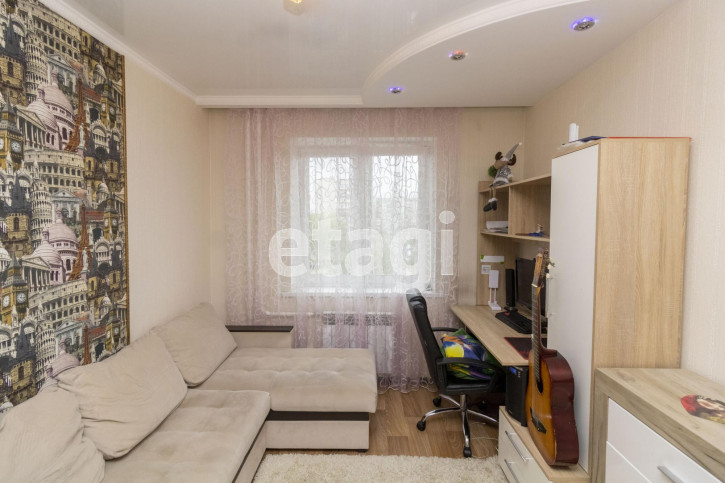 3-комн квартира Мебельщиков, 14