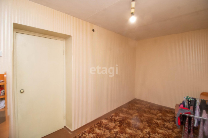 2-комн квартира Республики, 90