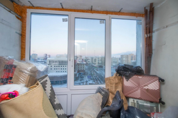 2-комн квартира Республики, 90