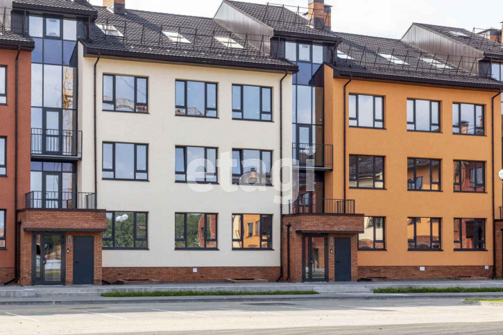 2-комн квартира Академическая, 5