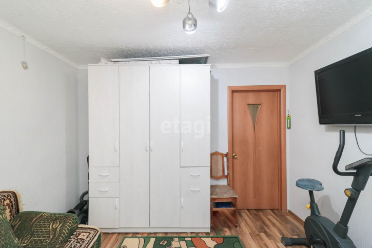 2-комн квартира Строителей, 11