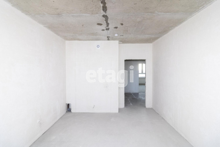 2-комн квартира Сергея Джанбровского, 5