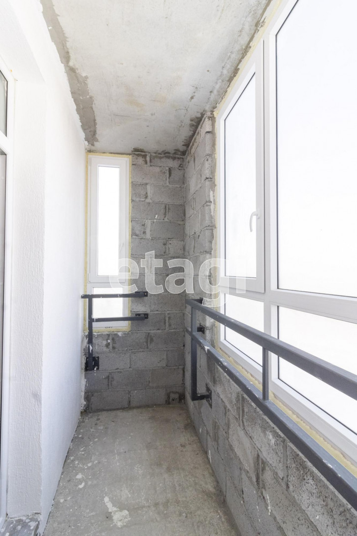 2-комн квартира Сергея Джанбровского, 5