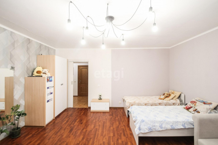 2-комн квартира Газовиков, 25/2