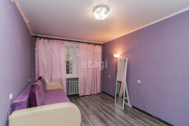 2-комн квартира Новоселов, 12/3