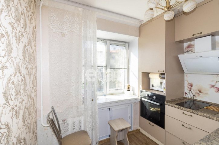 3-комн квартира Парковая, 4а