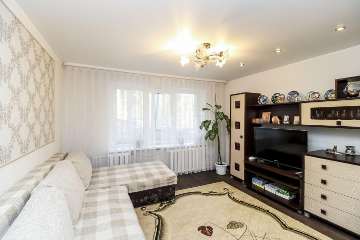 3-комн квартира Славянская (Мира), 9а
