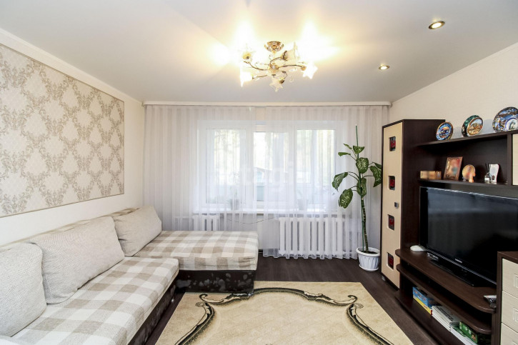 3-комн квартира Славянская (Мира), 9а