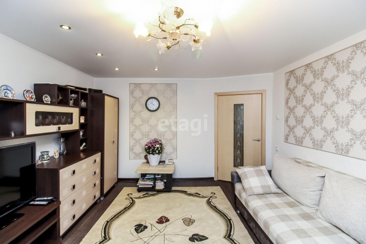 3-комн квартира Славянская (Мира), 9а
