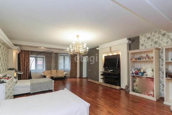 3-комн квартира Академический пр., 2