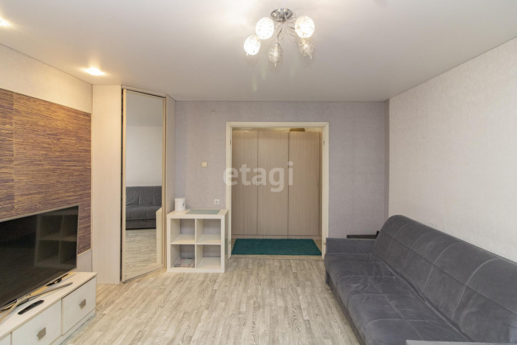 2-комн квартира Орловская, 35