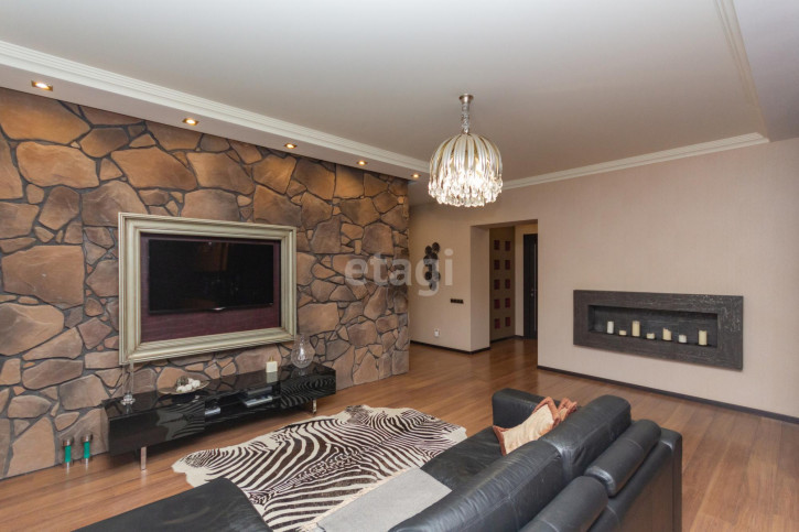 3-комн квартира Академический пр., 7