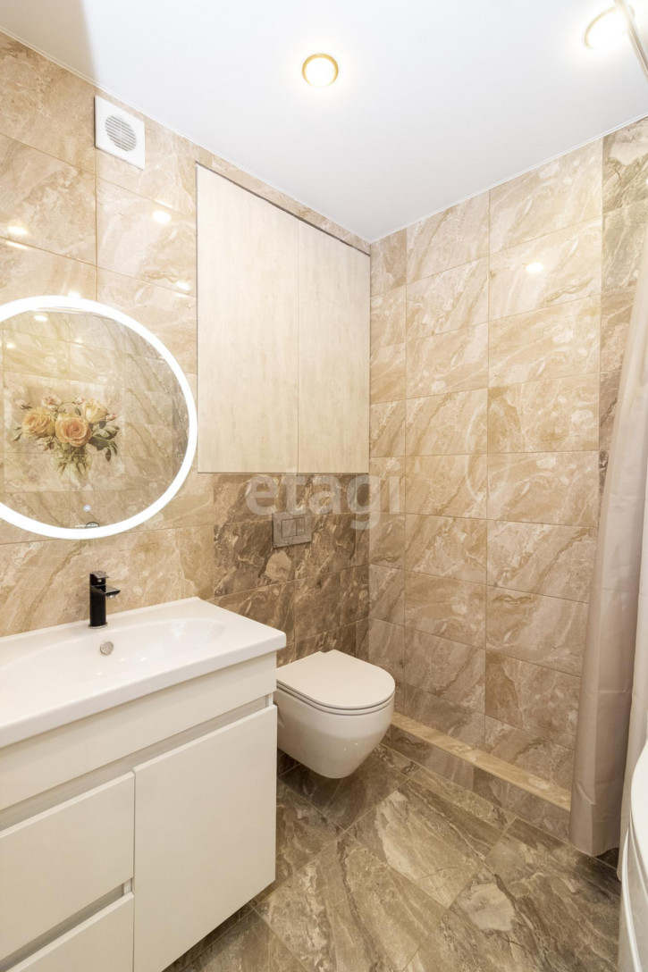 2-комн квартира Сергея Джанбровского, 4