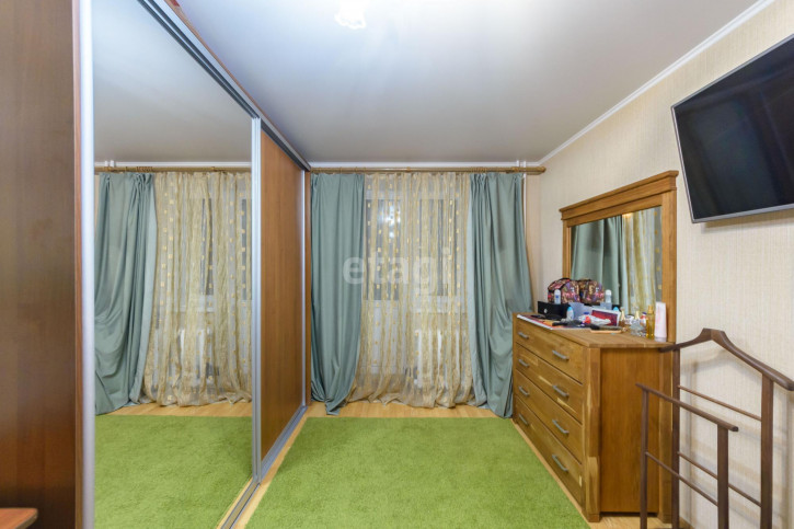 3-комн квартира Пермякова, 83