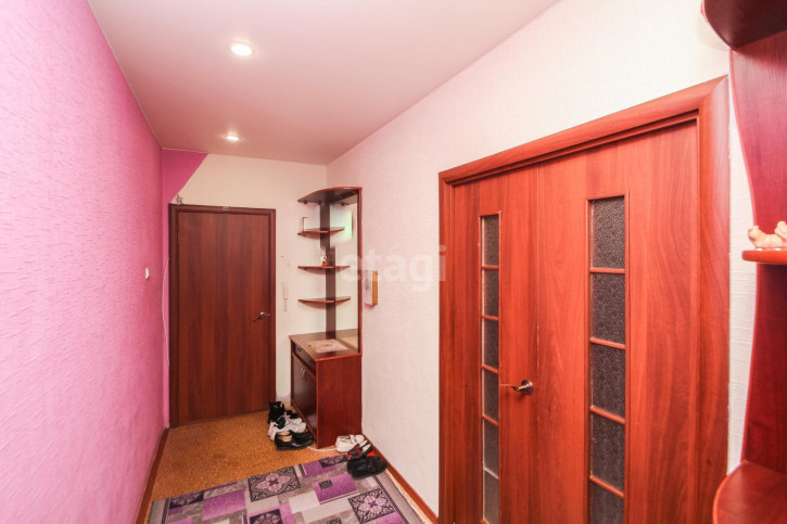 3-комн квартира Муравленко, 9