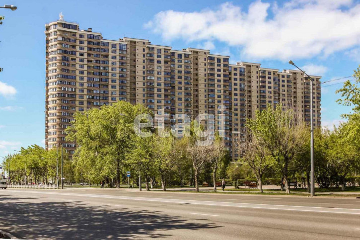 1-комн квартира Малыгина, 90