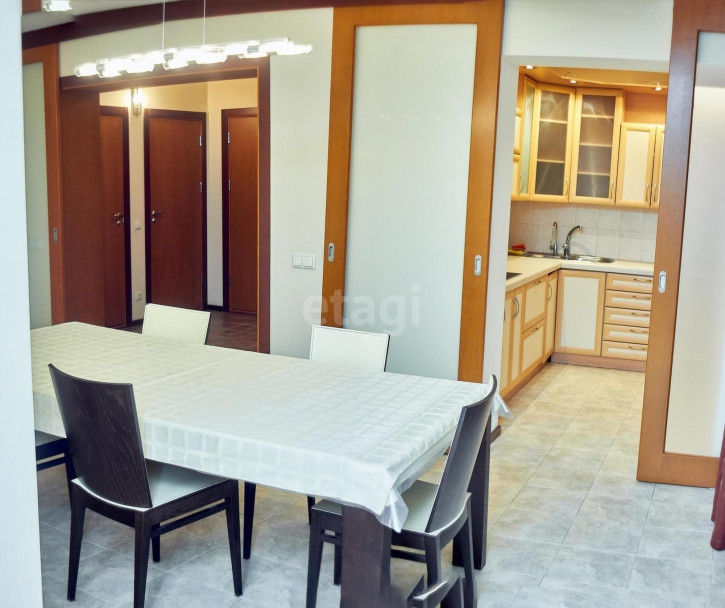 4-комн квартира Герцена, 60