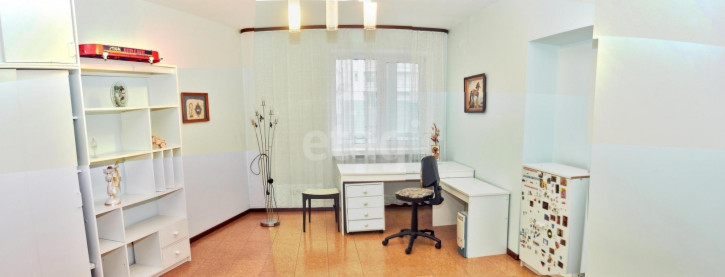4-комн квартира Герцена, 60