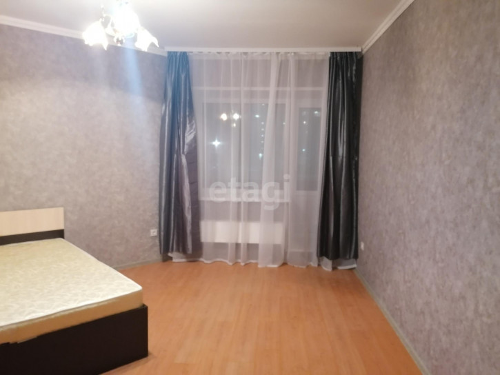 1-комн квартира Широтная, 124