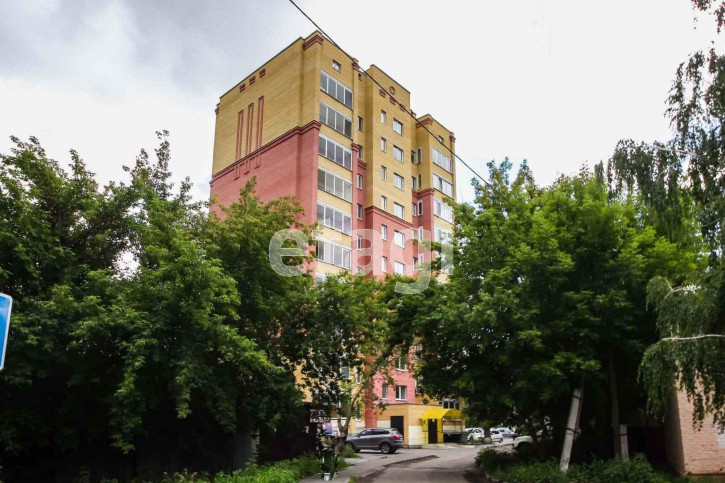 3-комн квартира Промышленная, 18