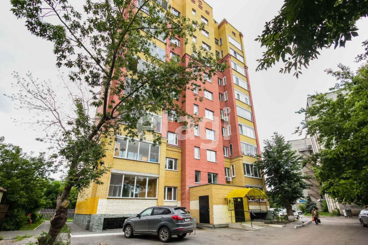 3-комн квартира Промышленная, 18