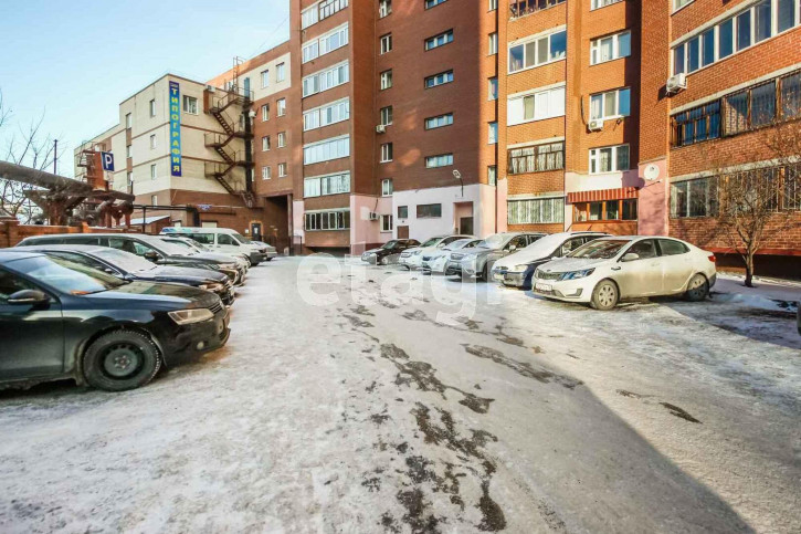 5-комн квартира Елизарова, 6