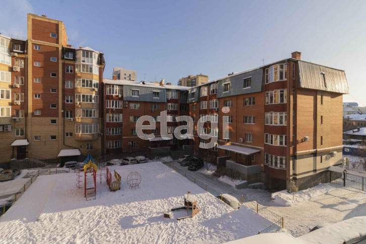 3-комн квартира Водопроводная, 18