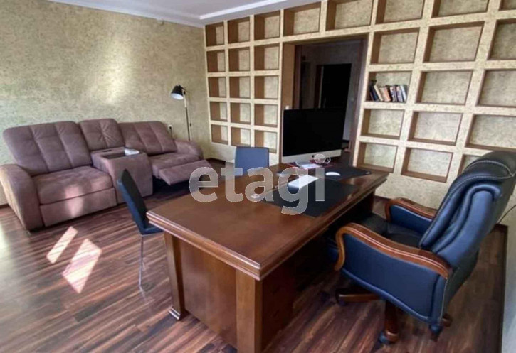 4-комн квартира Депутатская, 80/2