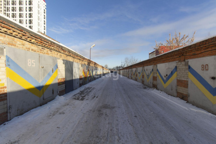 Гараж/парковка 50 лет Октября 63А, стр.1