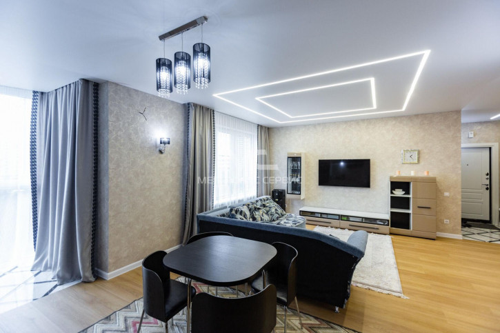 4-комн квартира Трофимова ул, 10